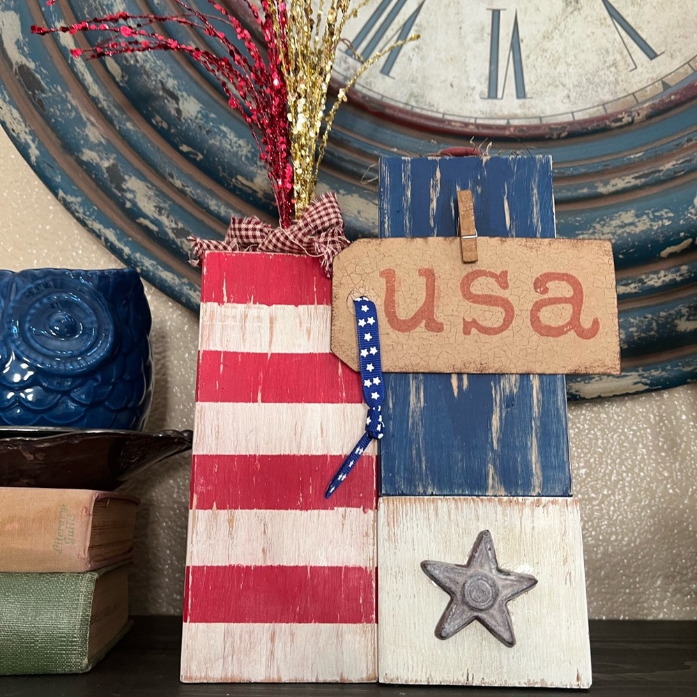 Patriotic Wooden USA Decor
